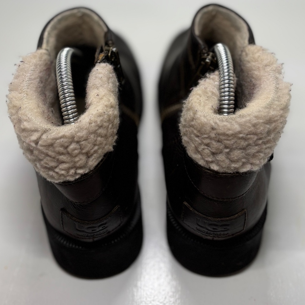 UGG women’s waterproof leather ankle boots with shearling lining women’s size 9 - Picture 6 of 14